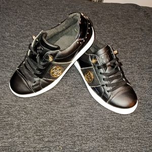 Daisy Fuentes Sneakers